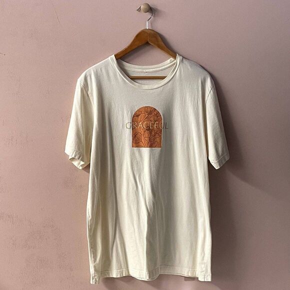 Cream Christian Boho "Graceful" Front & "Daughters" Back Graphic Tee Sz XL EUC - Picture 1 of 10